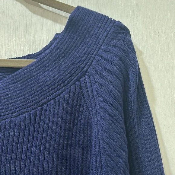 KIRUNDO WOMENS OFF SHOULDER RIBBED SWEATER BLUE SIZE LG NEW - Picture 4 of 9